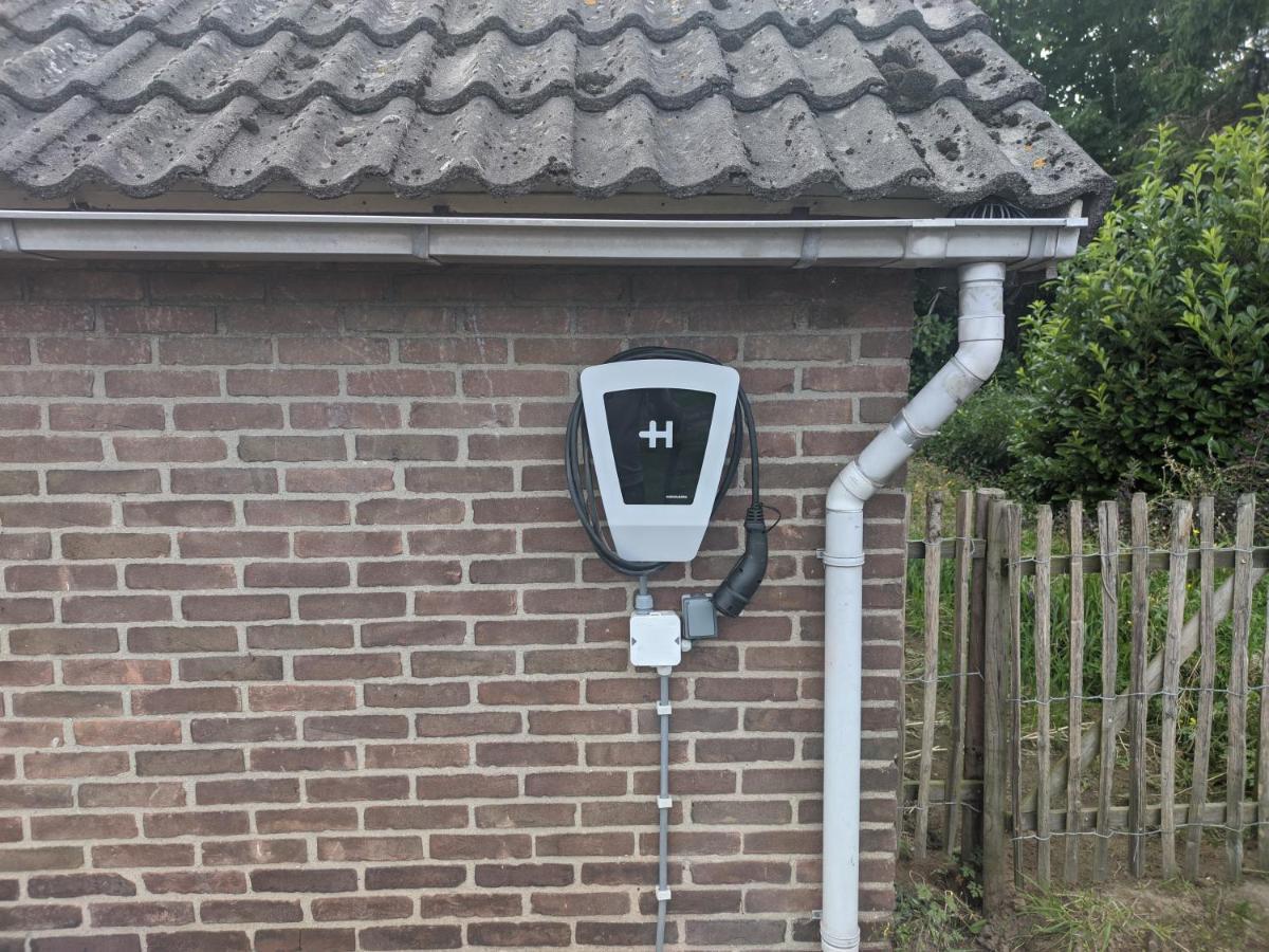 Appartamento Logeerruimte In Gerenoveerde Boerderij In Wachtum Esterno foto