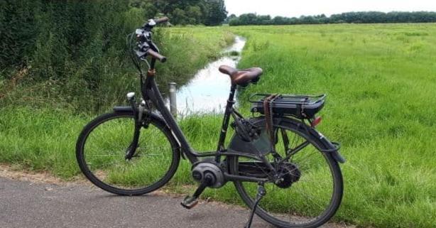 Appartamento Logeerruimte In Gerenoveerde Boerderij In Wachtum Esterno foto