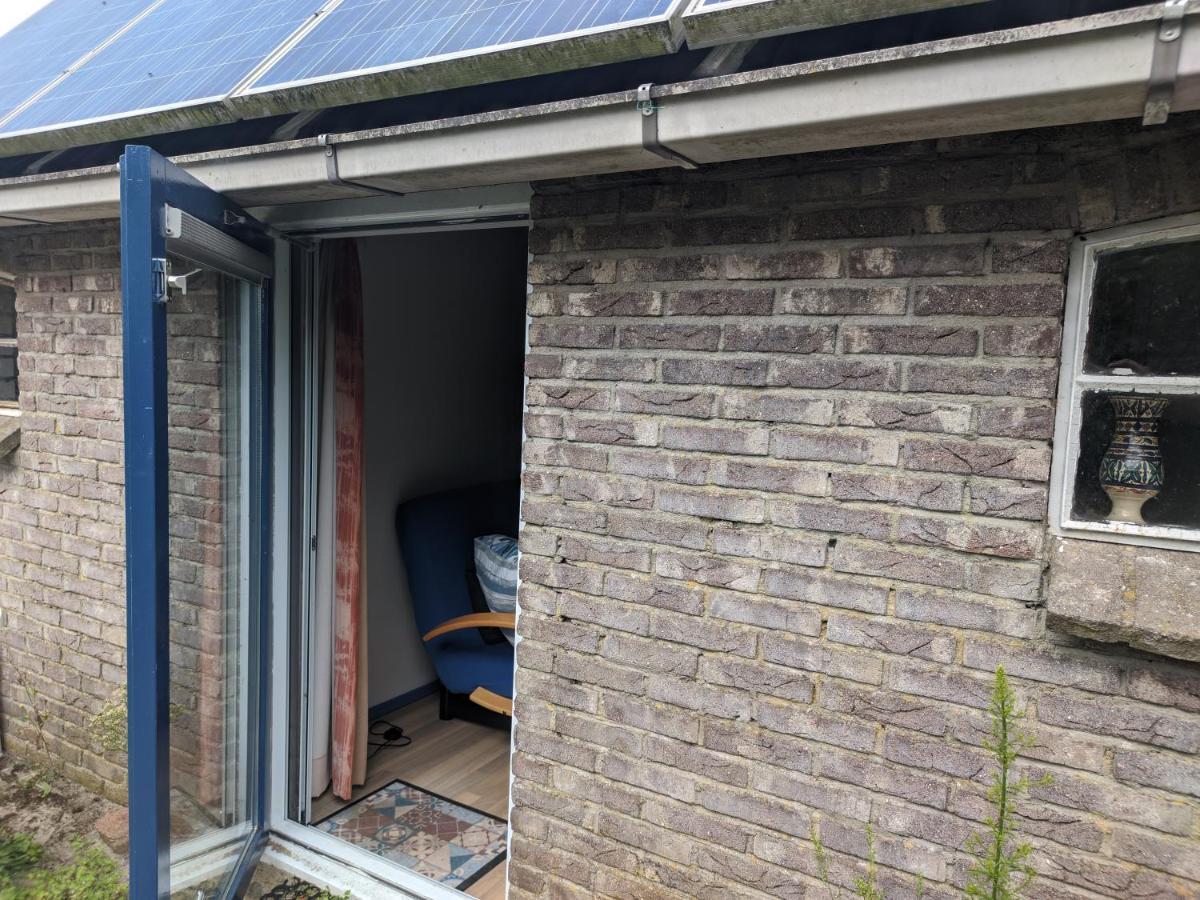 Appartamento Logeerruimte In Gerenoveerde Boerderij In Wachtum Esterno foto