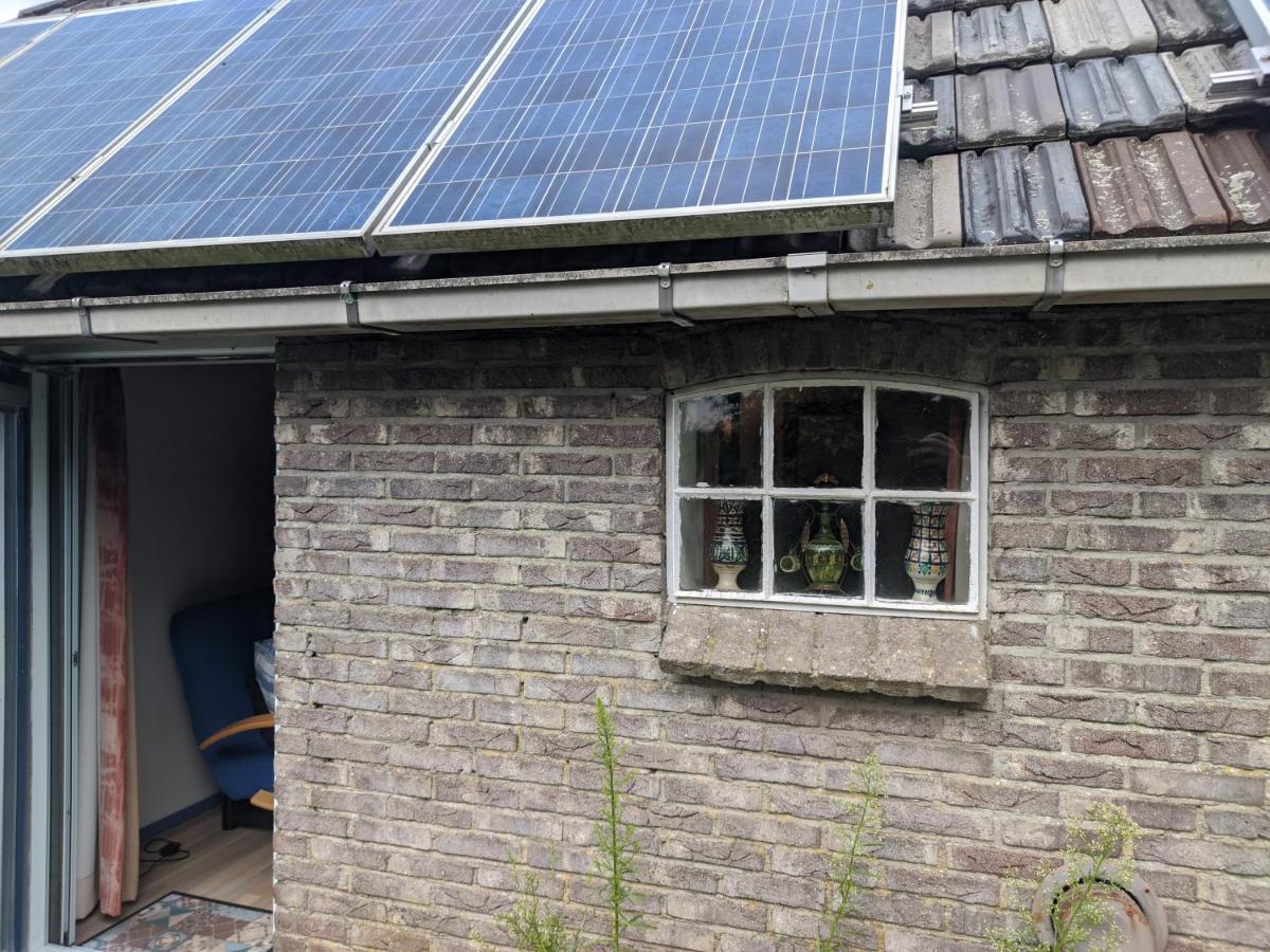 Appartamento Logeerruimte In Gerenoveerde Boerderij In Wachtum Esterno foto
